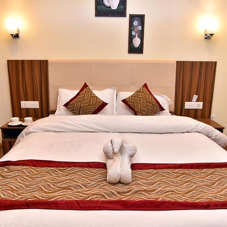 Rufina Palm Bliss Hotel Pelling Bagian luar foto